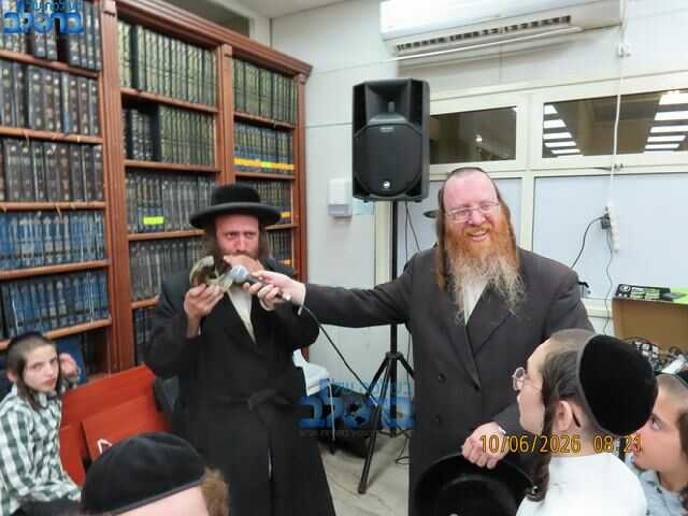 קבלת פנים לאסירים ב"תמימי דרך"