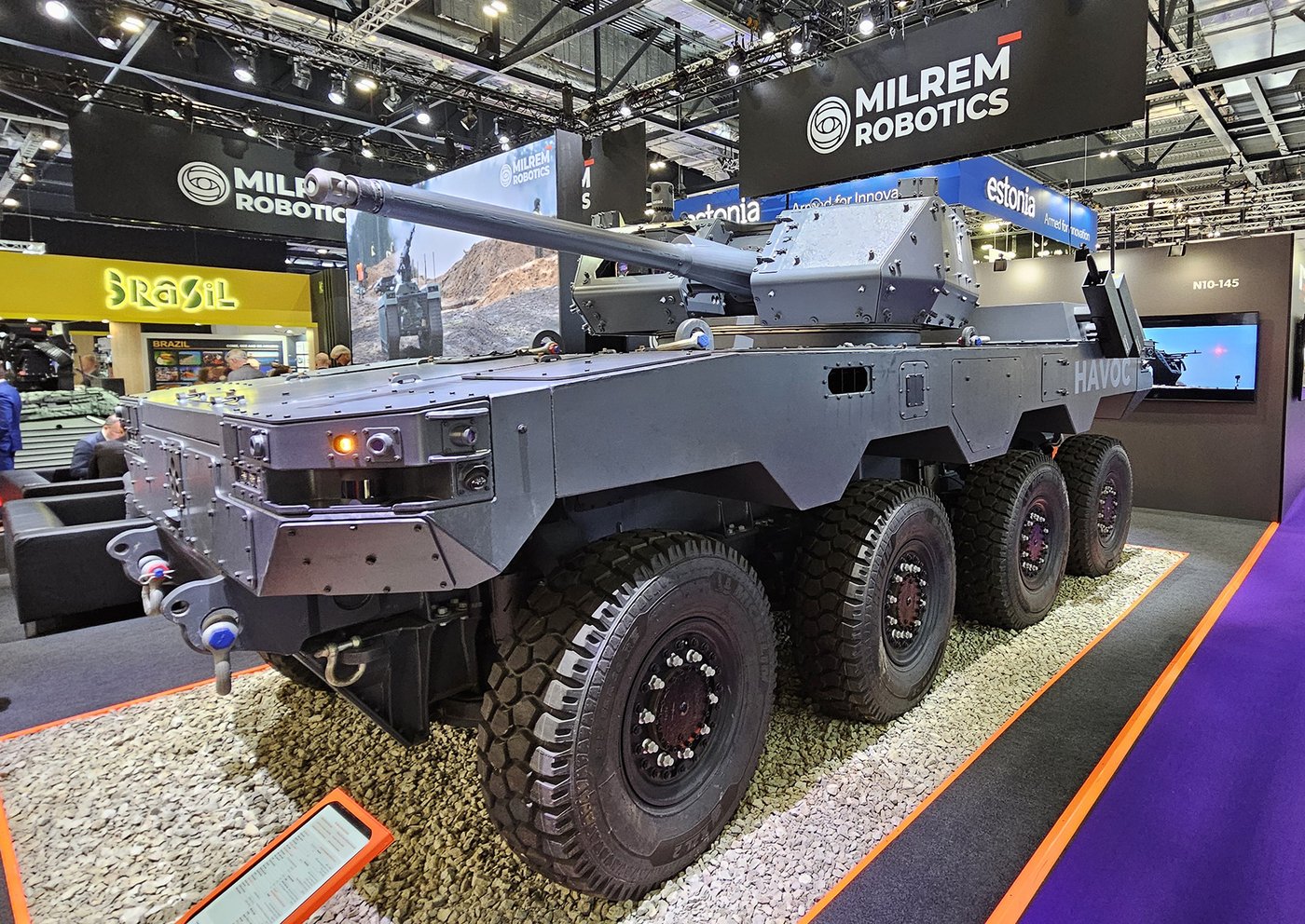 רכב הקרב הרובוטי HAVOC בתצורת 8x8