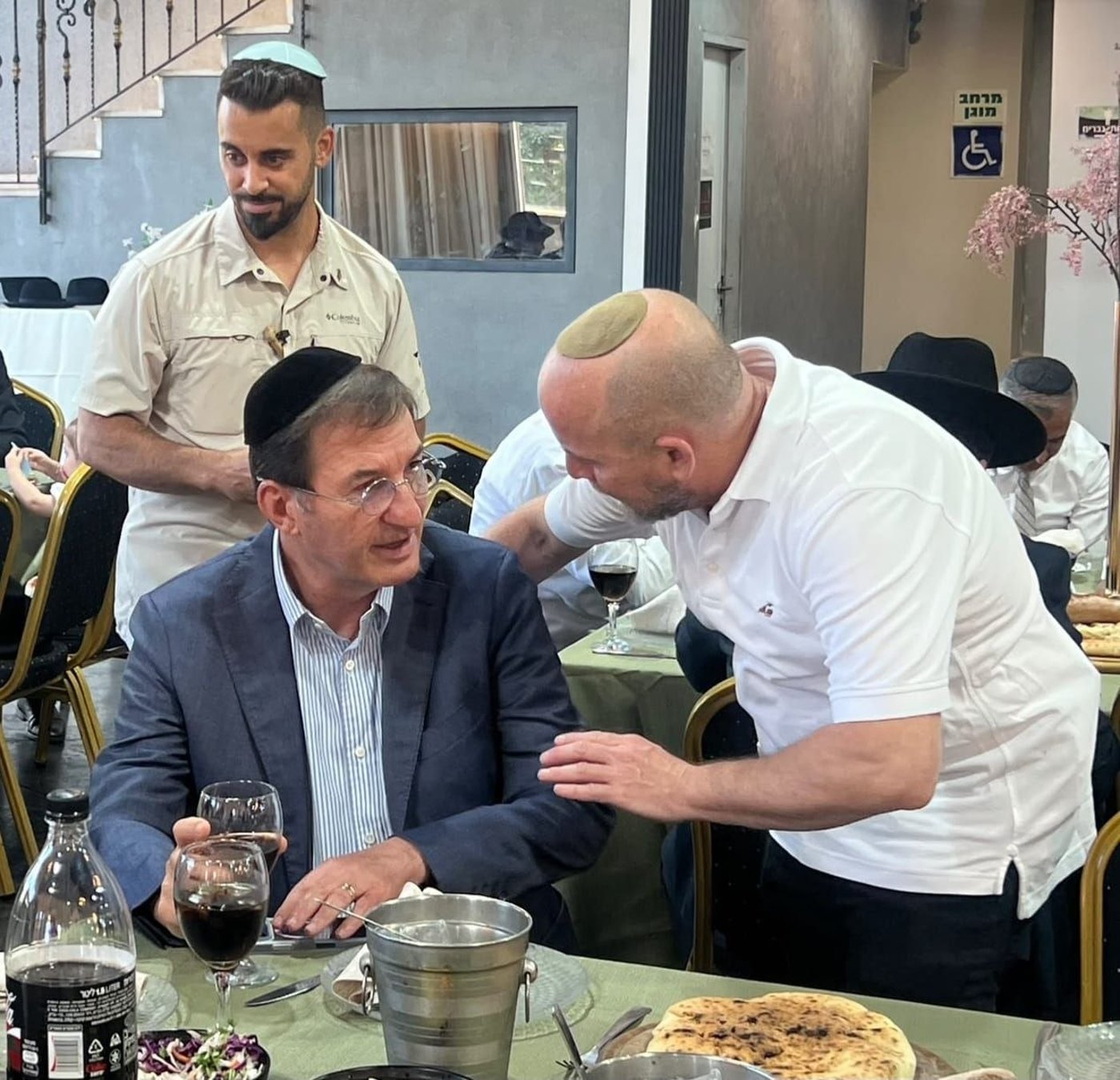 הסוד המסעיר סביב מצבו של האדמו"ר | 'זיידל'ע' עם כל התמונות, הנייעס והחשיפות של השבוע