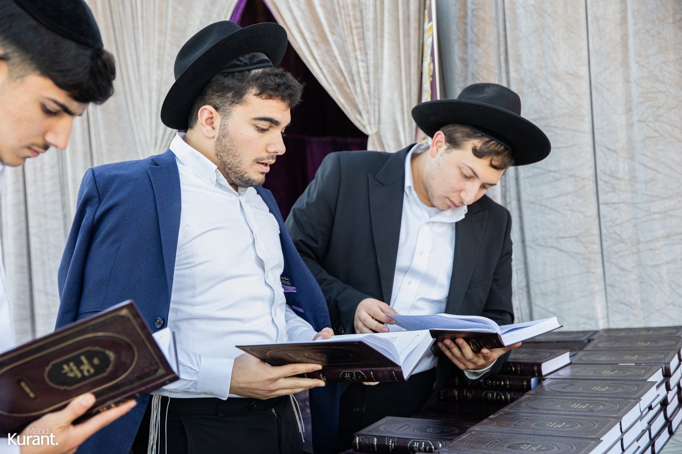 הנחת אבן הפינה לישיבה לצעירים היכל משה