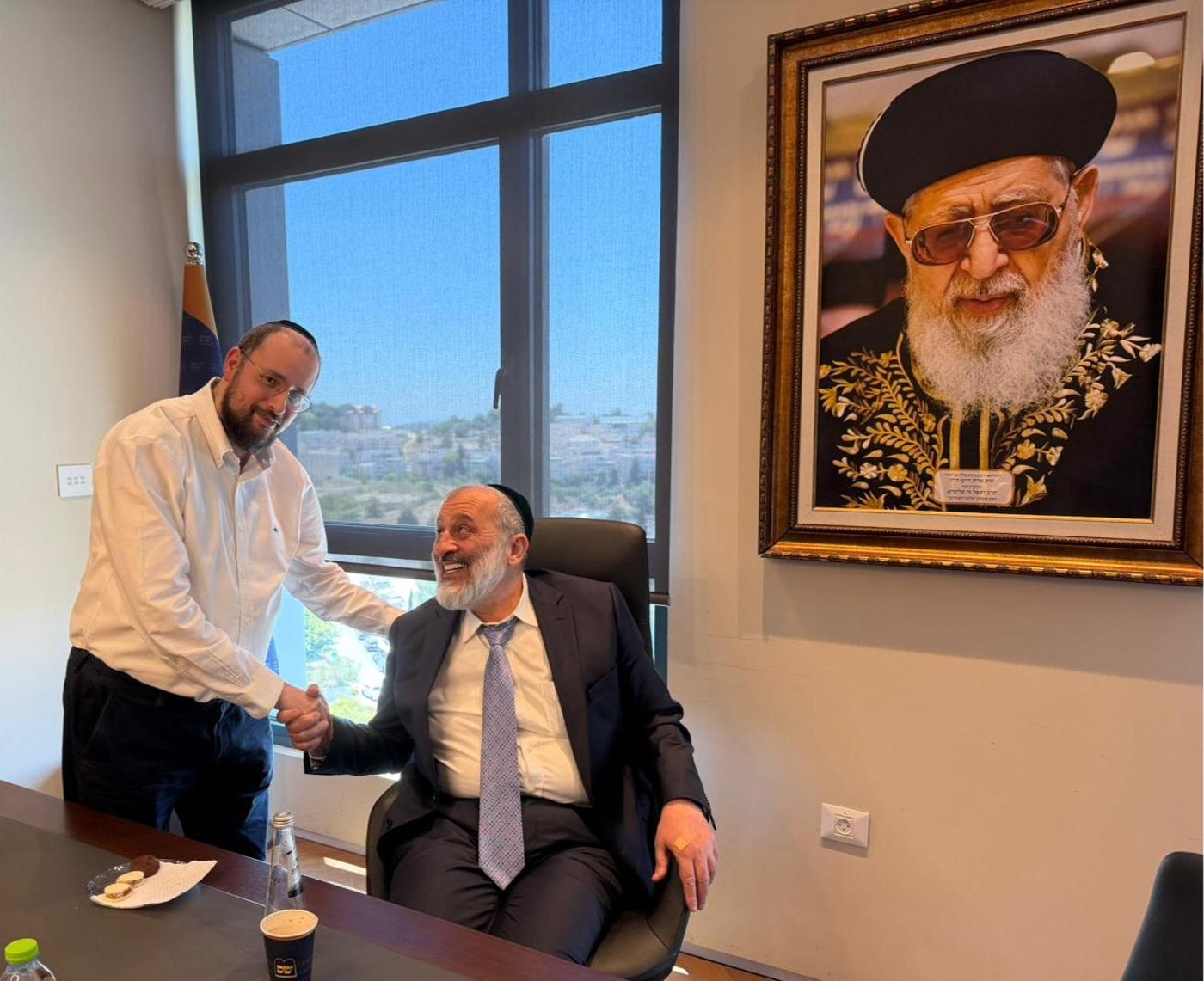 הסוד המסעיר סביב מצבו של האדמו"ר | 'זיידל'ע' עם כל התמונות, הנייעס והחשיפות של השבוע