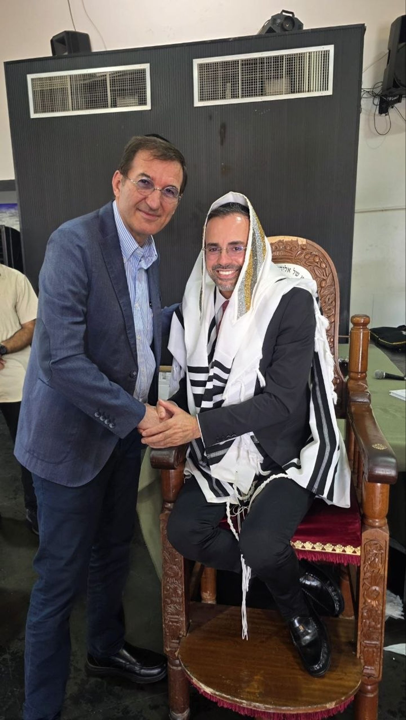 הסוד המסעיר סביב מצבו של האדמו"ר | 'זיידל'ע' עם כל התמונות, הנייעס והחשיפות של השבוע