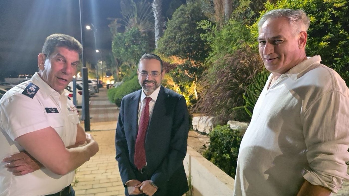 הסוד המסעיר סביב מצבו של האדמו"ר | 'זיידל'ע' עם כל התמונות, הנייעס והחשיפות של השבוע