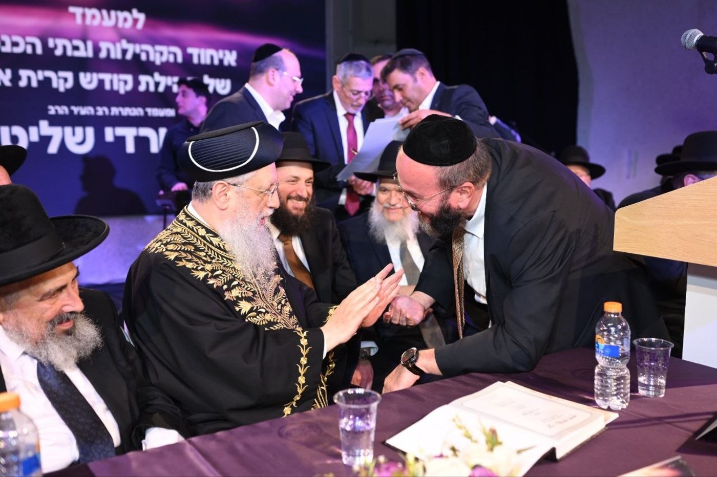 הסוד המסעיר סביב מצבו של האדמו"ר | 'זיידל'ע' עם כל התמונות, הנייעס והחשיפות של השבוע