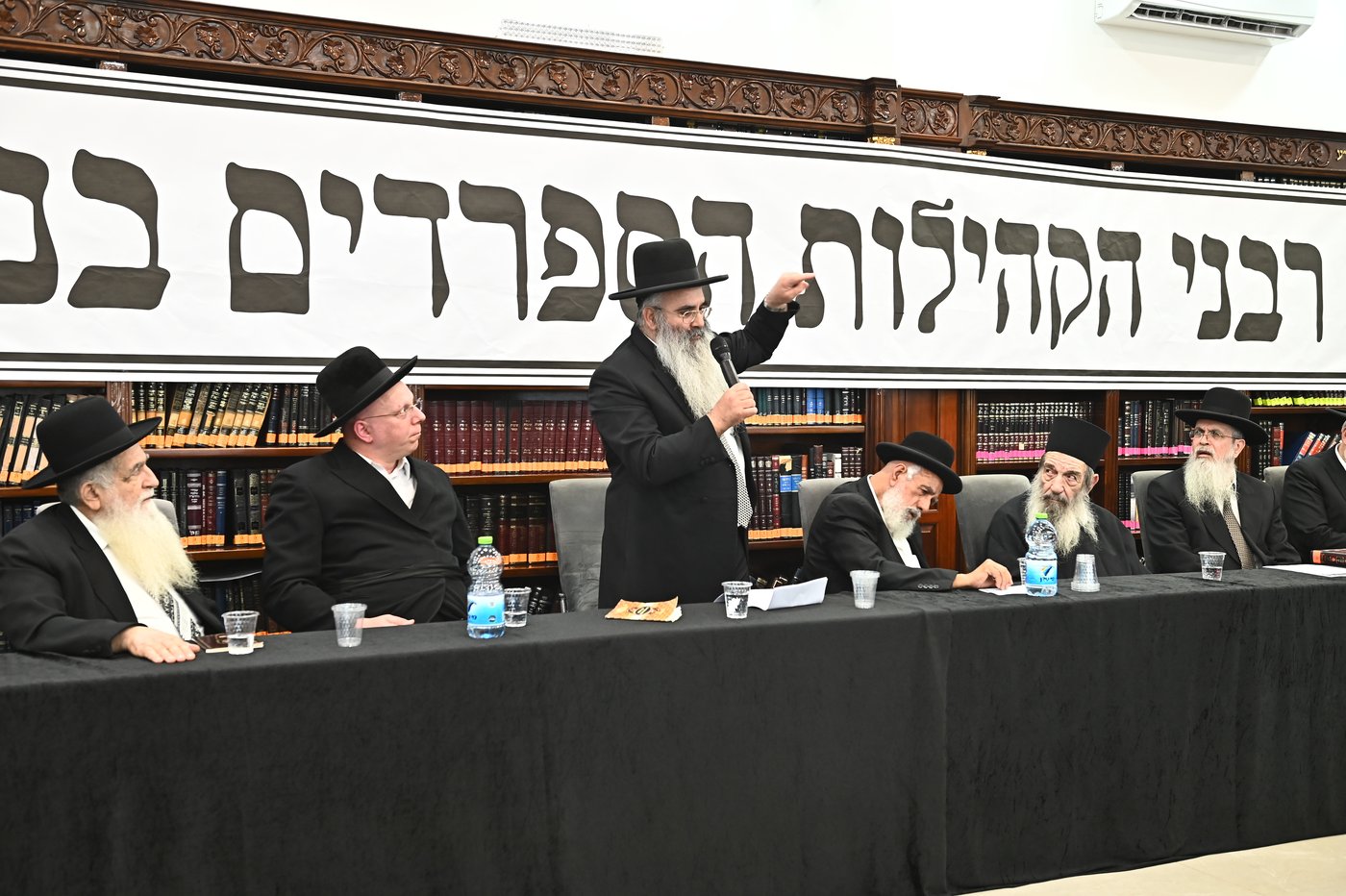 כינוס רבני ספרד בבני ברק