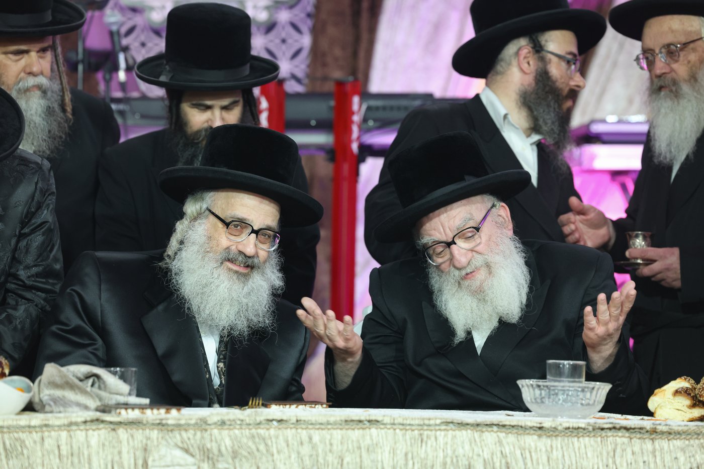 האדמו"ר מויז'ניץ בית שמש במעמד