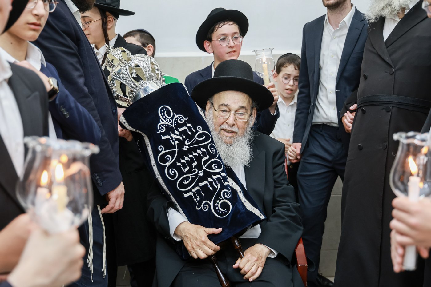  הכנסת ס"ת לקהילת 'עדת ישראל' בחיפה