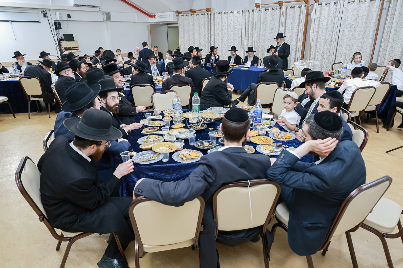  הכנסת ס"ת לקהילת 'עדת ישראל' בחיפה
