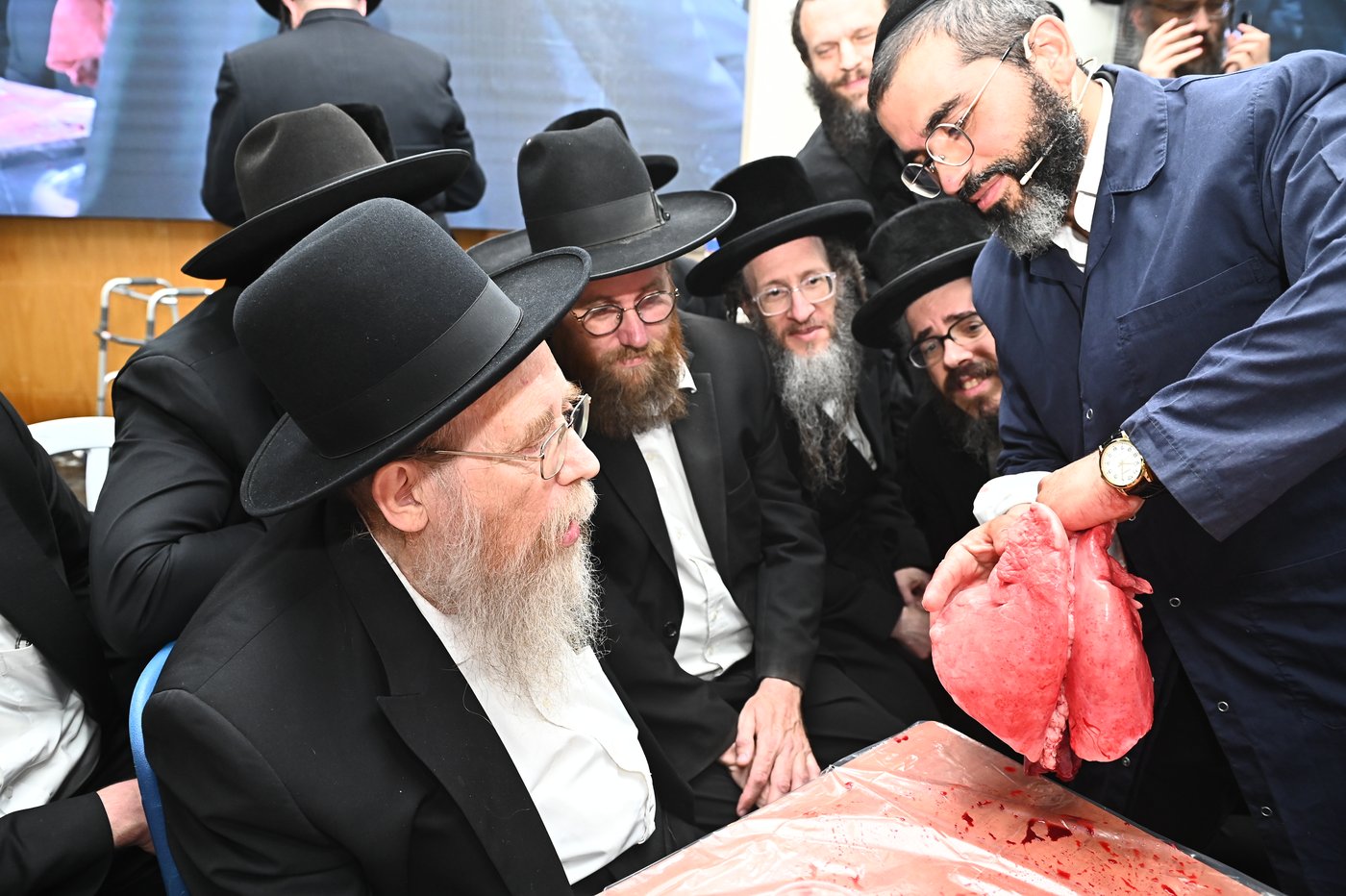 מעמד שחיטת כבש בבני ברק