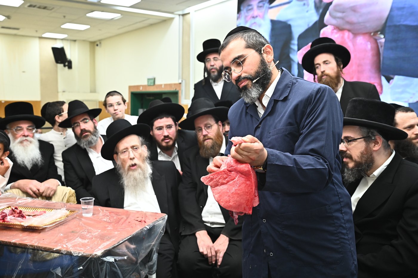 מעמד שחיטת כבש בבני ברק