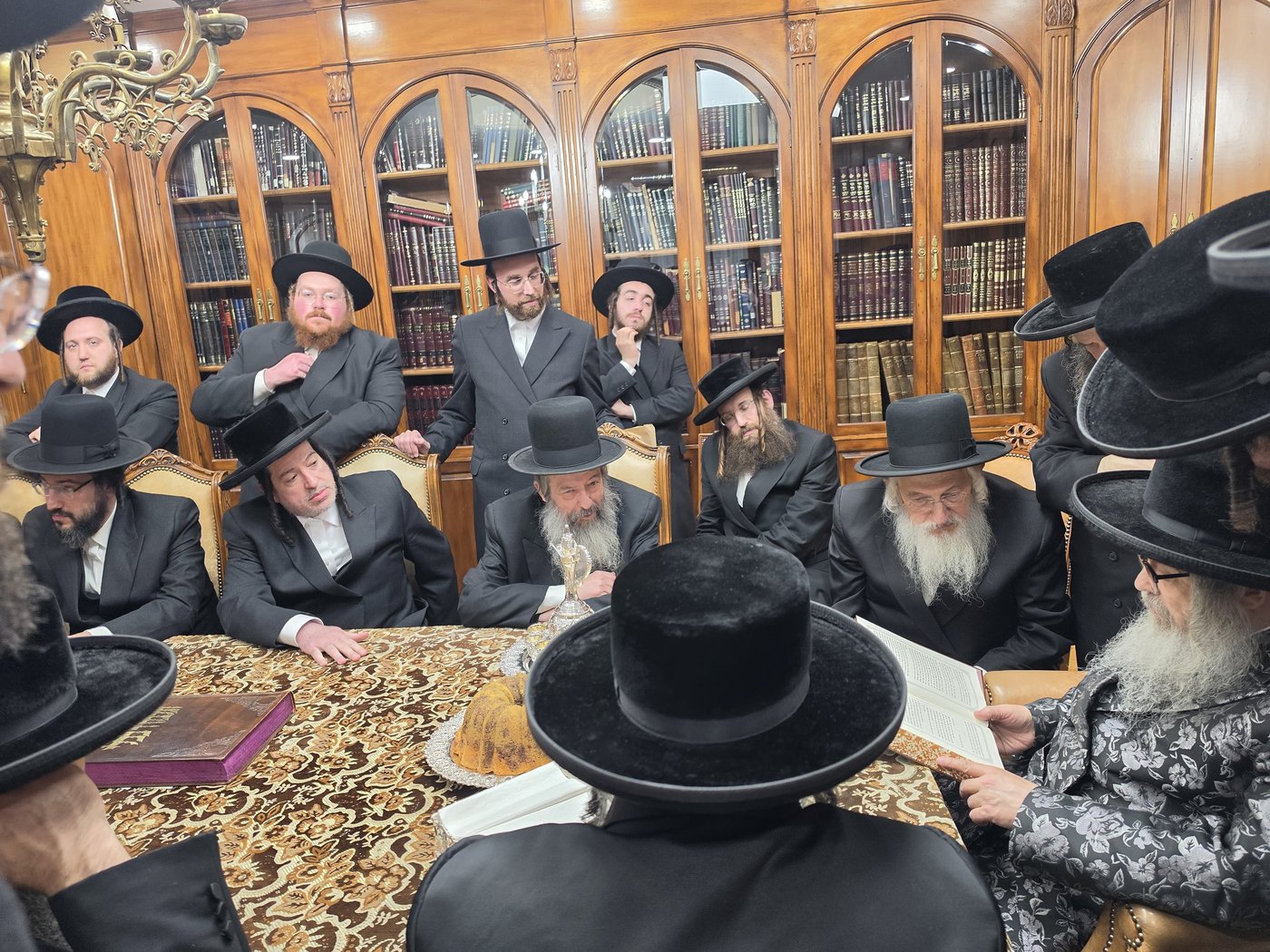 המעמד במעונו של האדמו"ר מסאטמר