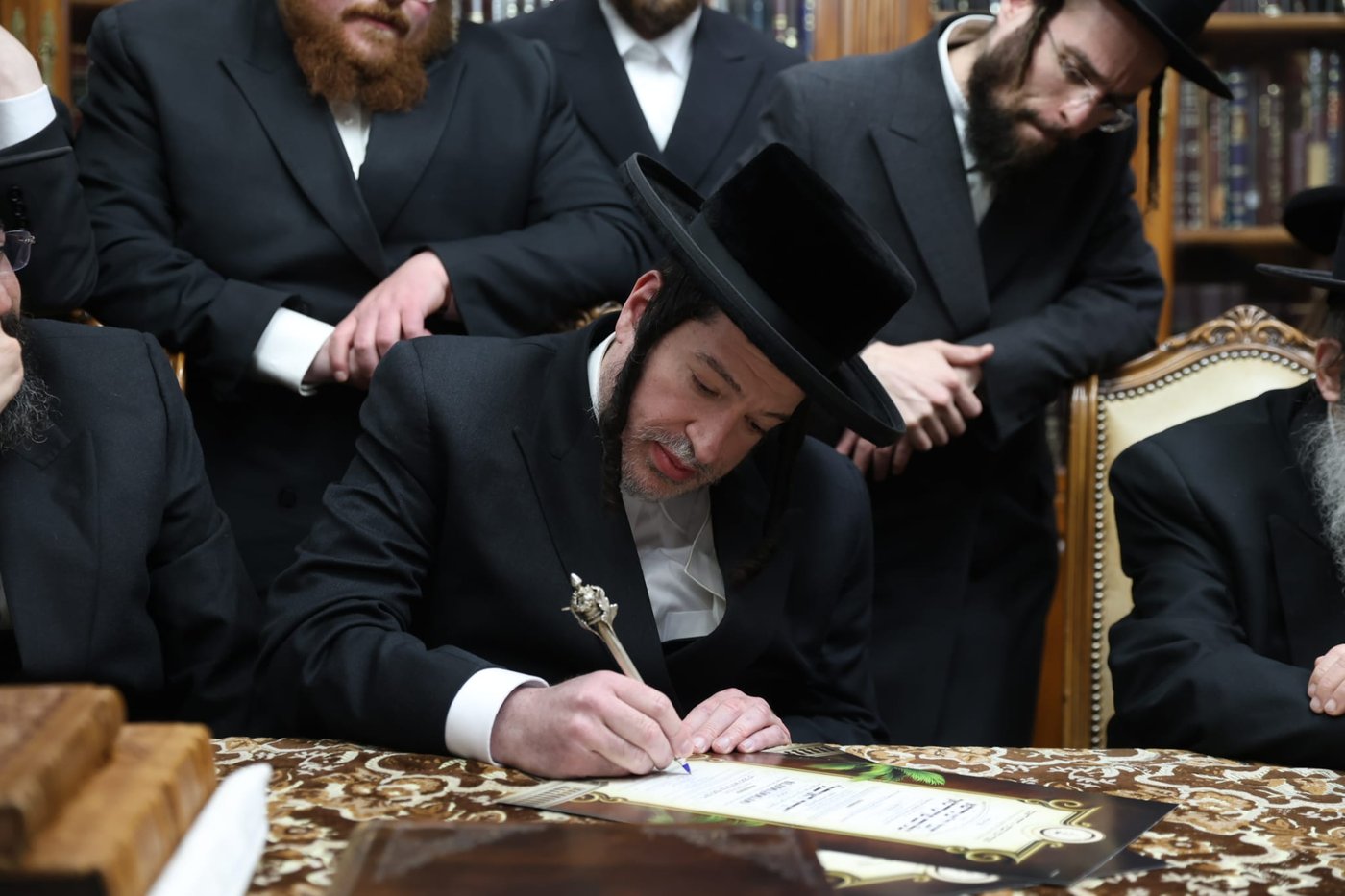 המעמד במעונו של האדמו"ר מסאטמר