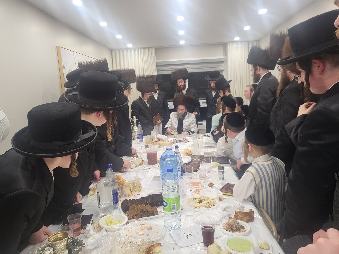 האדמו"ר מקרעטשניף סיגעט וויליאמסבורג בביקור בקנדה