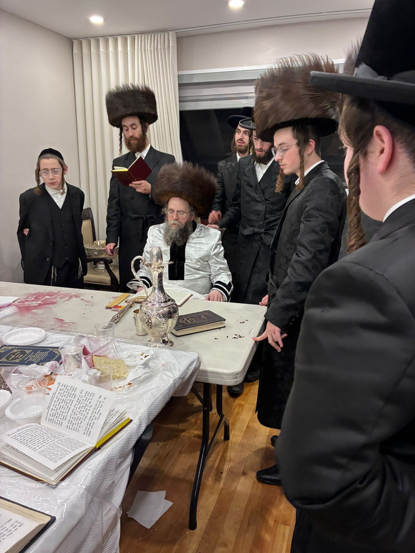 האדמו"ר מקרעטשניף סיגעט וויליאמסבורג בביקור בקנדה
