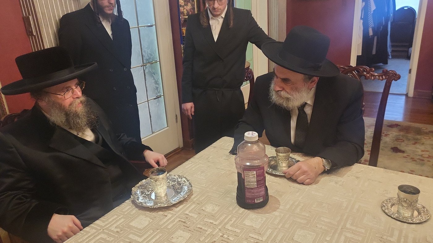 האדמו"ר מקרעטשניף סיגעט וויליאמסבורג בביקור בקנדה
