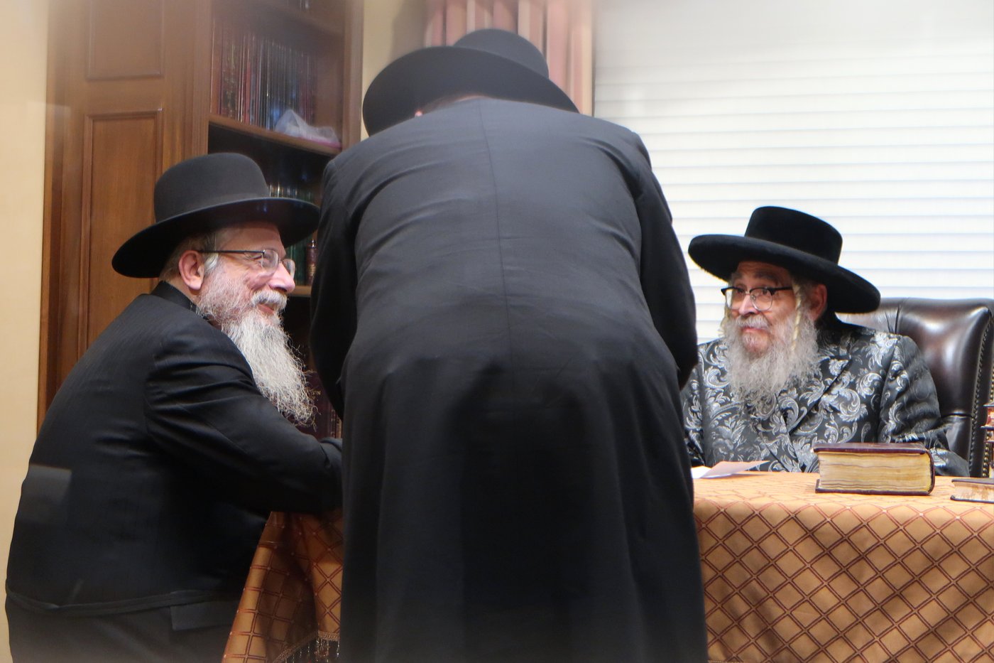 האדמו"ר מסאטמר אצל הנגיד ר' מרדכי קאהן