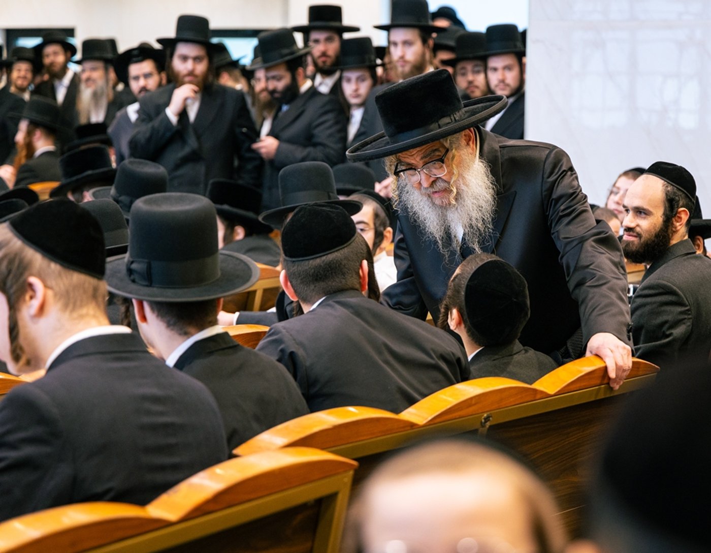 האדמו"ר מסאטמר בתפילת שחרית במונטריאול