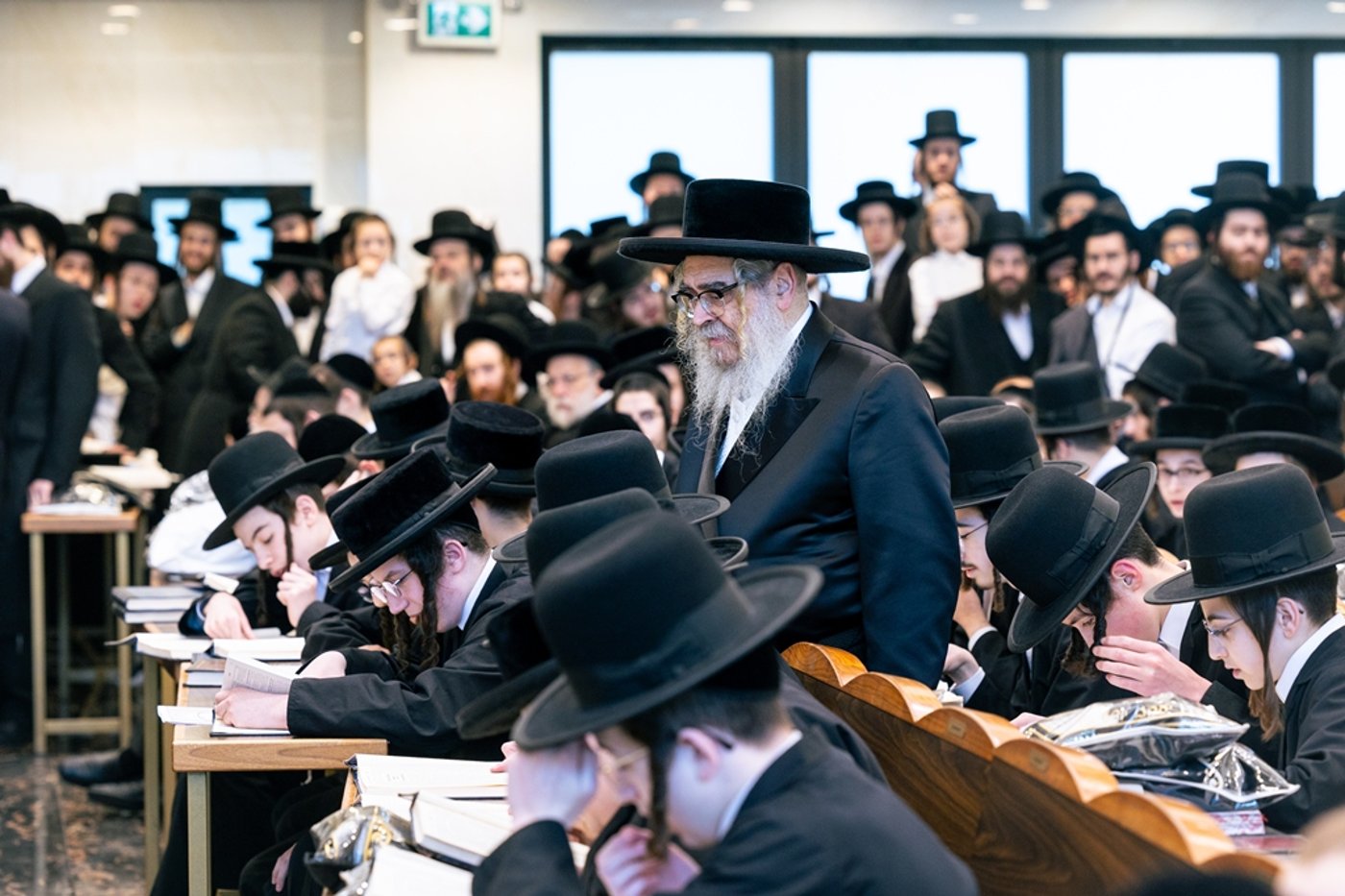 האדמו"ר מסאטמר בתפילת שחרית במונטריאול