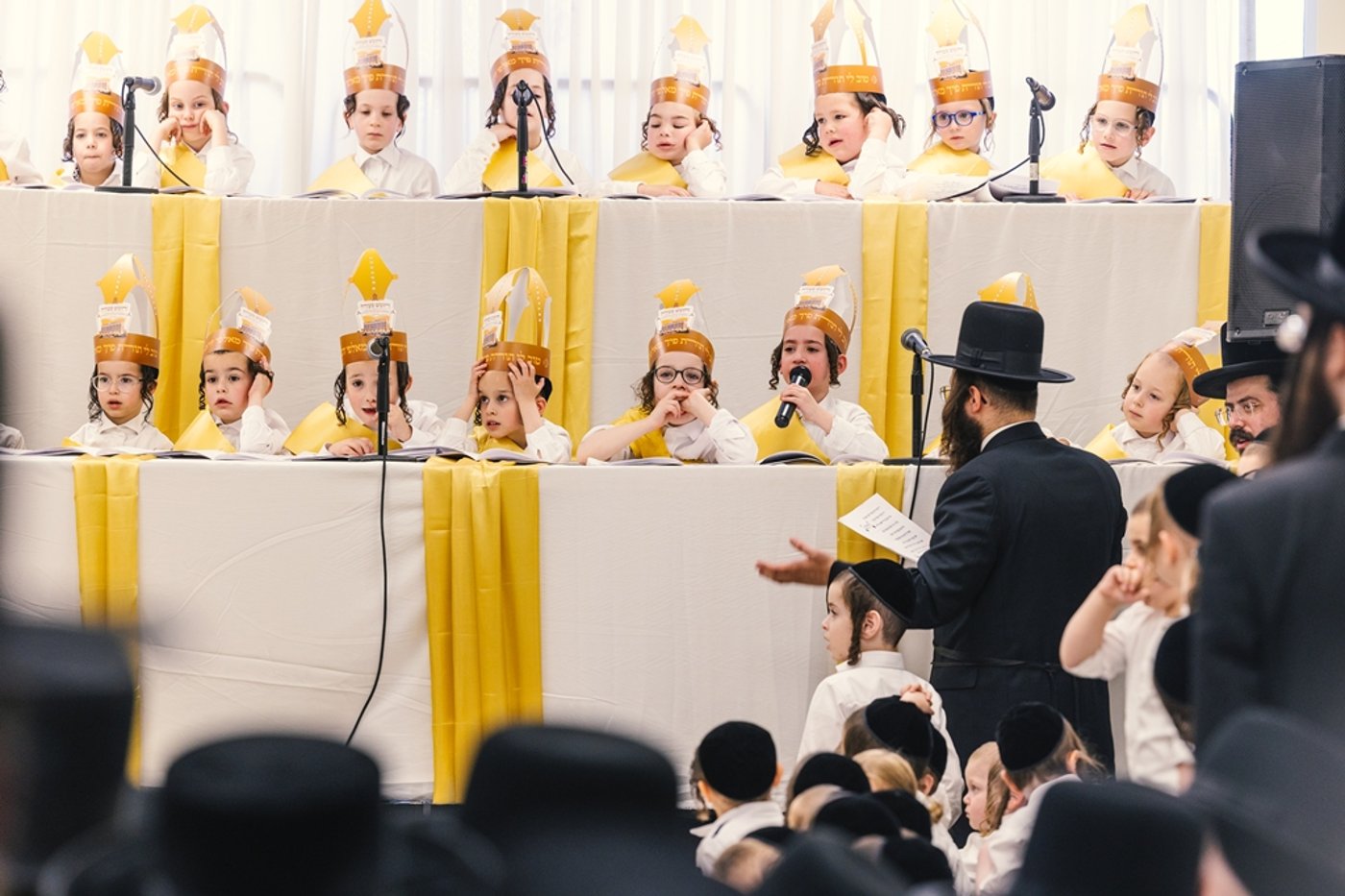 האדמו"ר מסאטמר בחומש סעודה במונטריאול