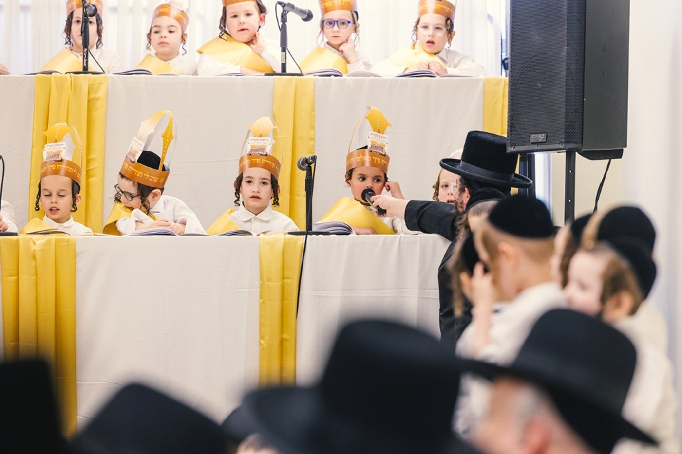 האדמו"ר מסאטמר בחומש סעודה במונטריאול