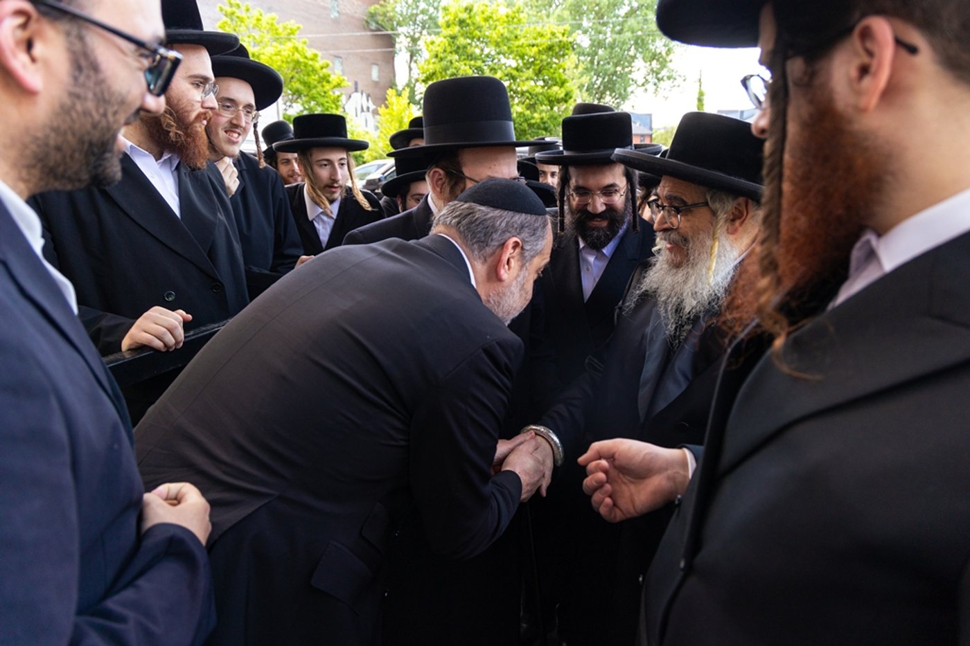האדמו"ר מסאטמר בחומש סעודה במונטריאול