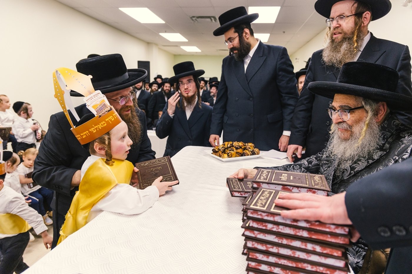 האדמו"ר מסאטמר בחומש סעודה במונטריאול
