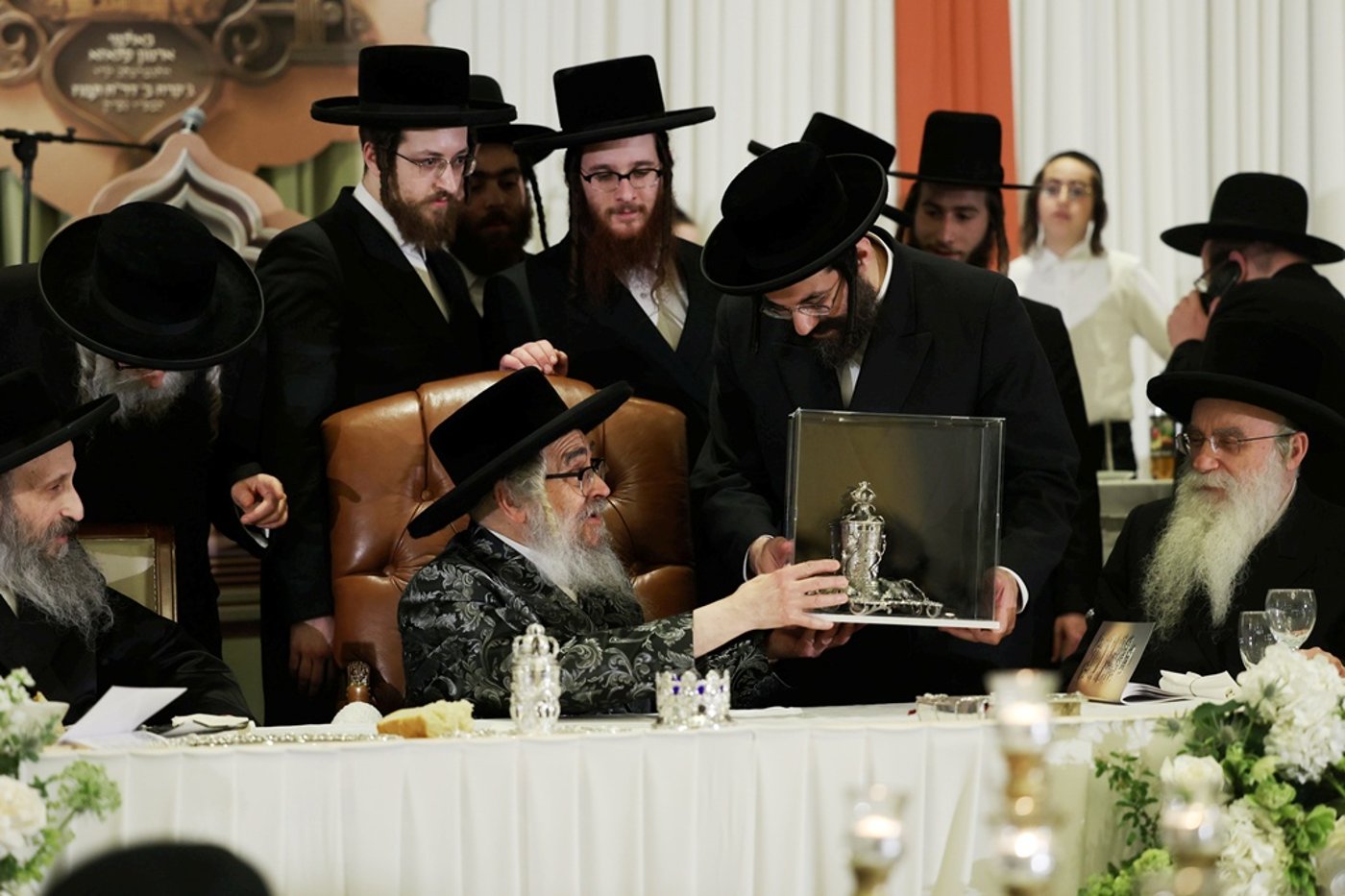 האדמו"ר מסאטמר בסיום מסכת שבת במונטריאול