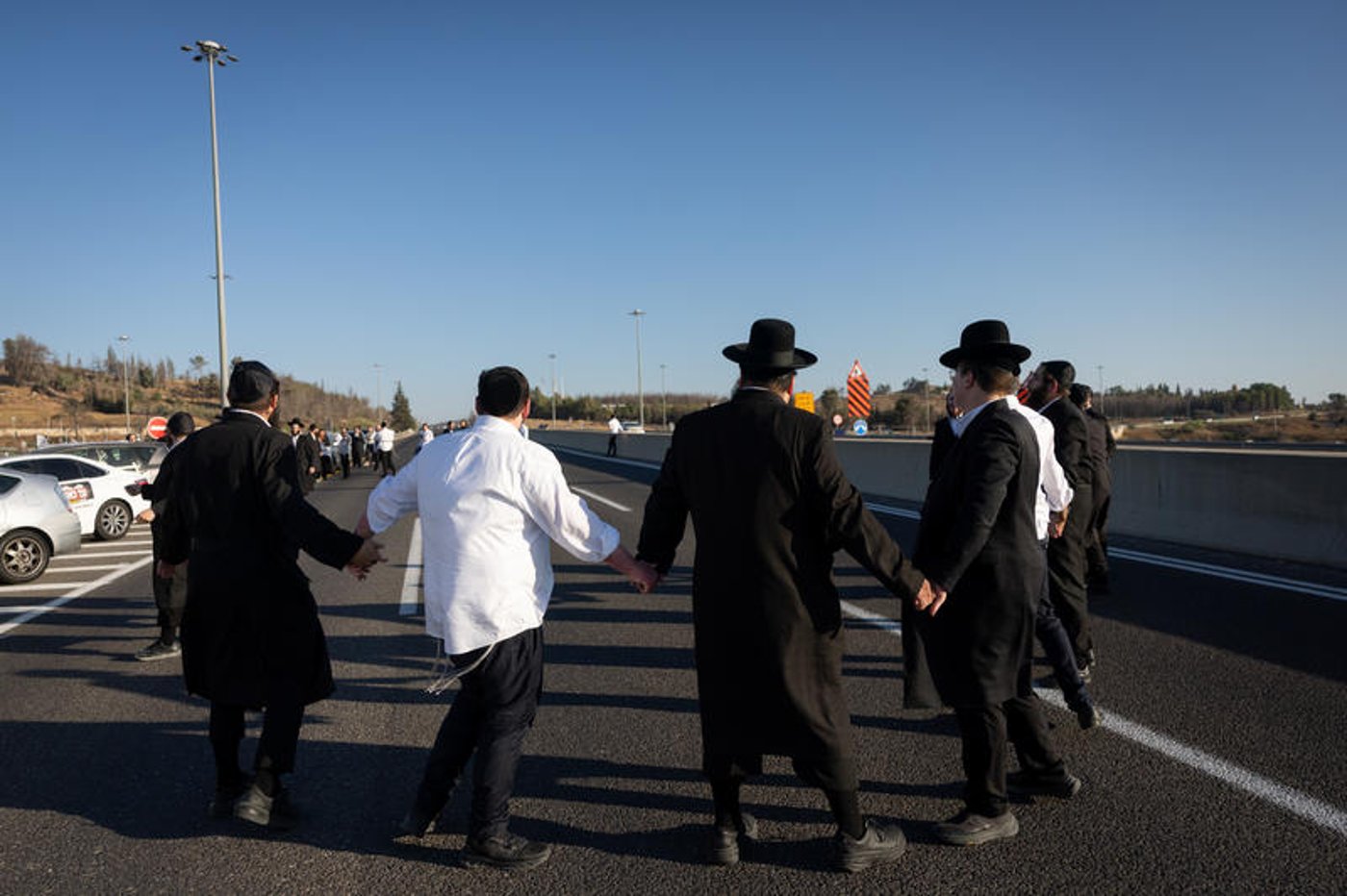 אלימות חסרת רסן הופעלה, קרוב לרבבת כלי רכב נעו בשיירות איטיות לכלא | המראות מ"מחאת הרכבים"