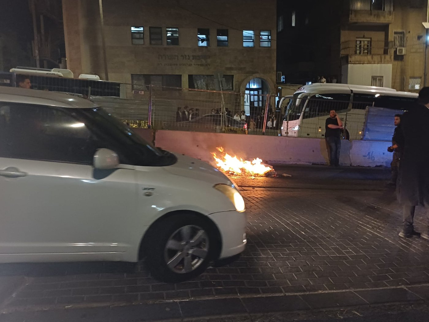 המהומות כעת בבר אילן