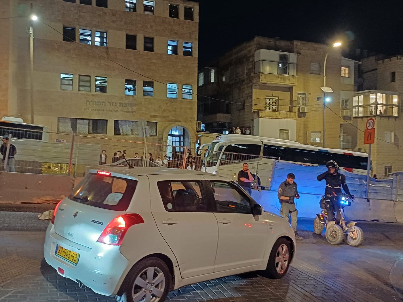 המהומות כעת בבר אילן