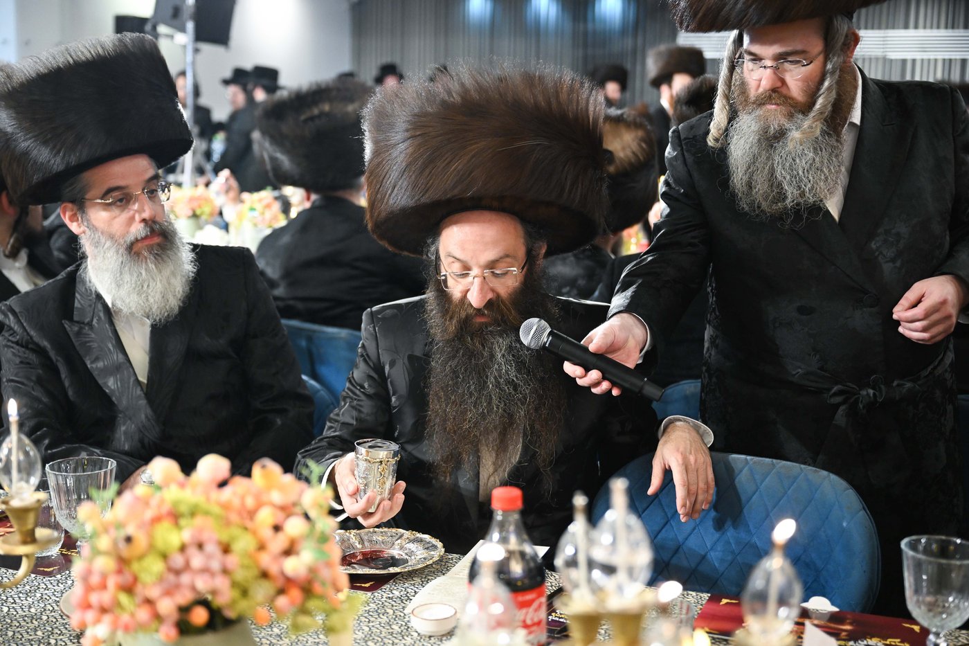ש"ב ע"י אחים בשמחה בצאנז