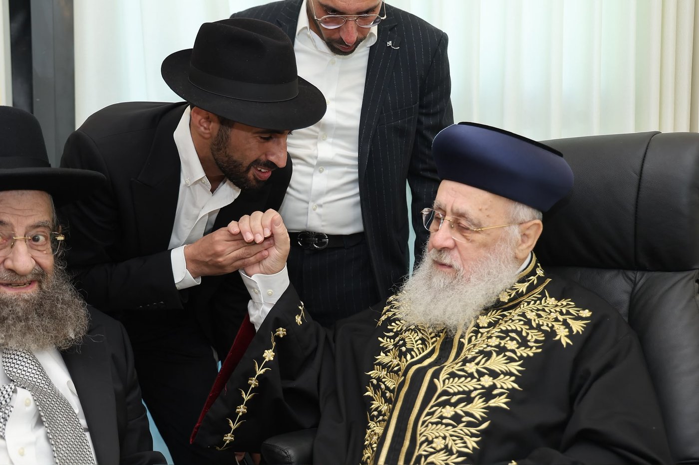 הגר"י יוסף שבת בב"ב