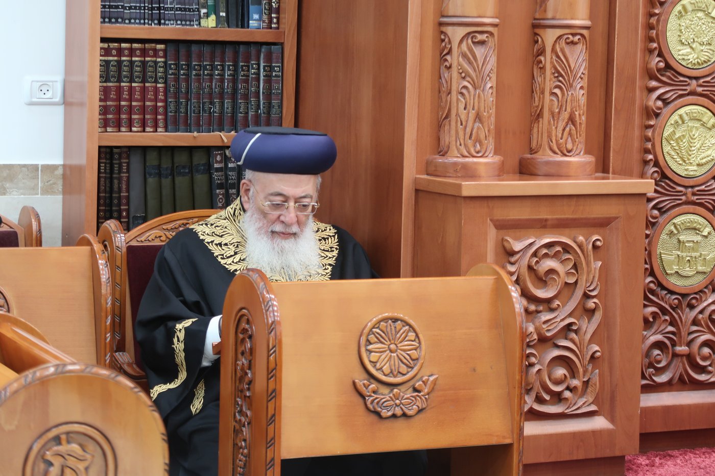 הגר"י יוסף שבת בב"ב