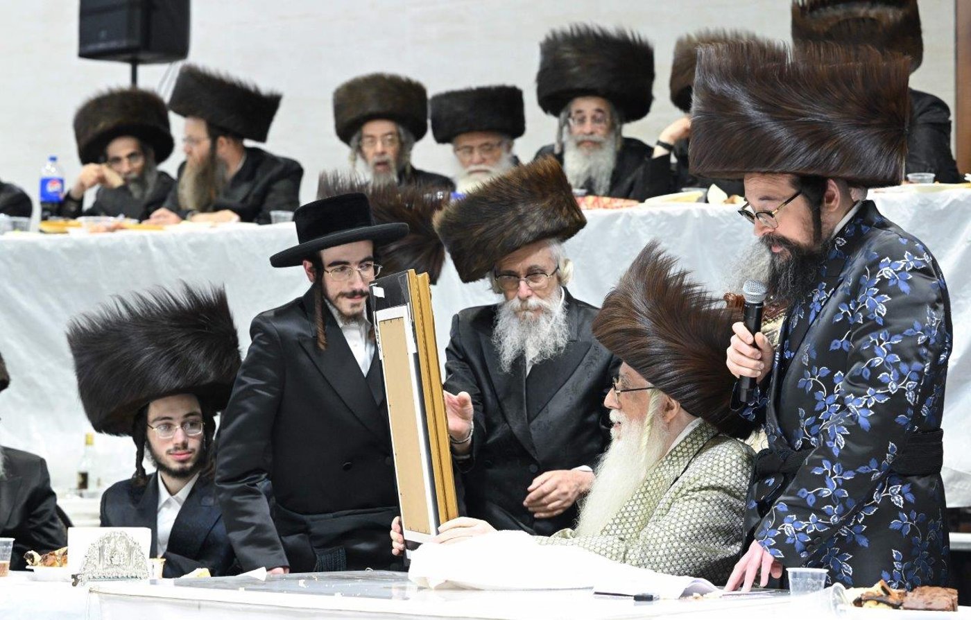 שבע ברכות אחרון והילולא קדישא בצאנז
