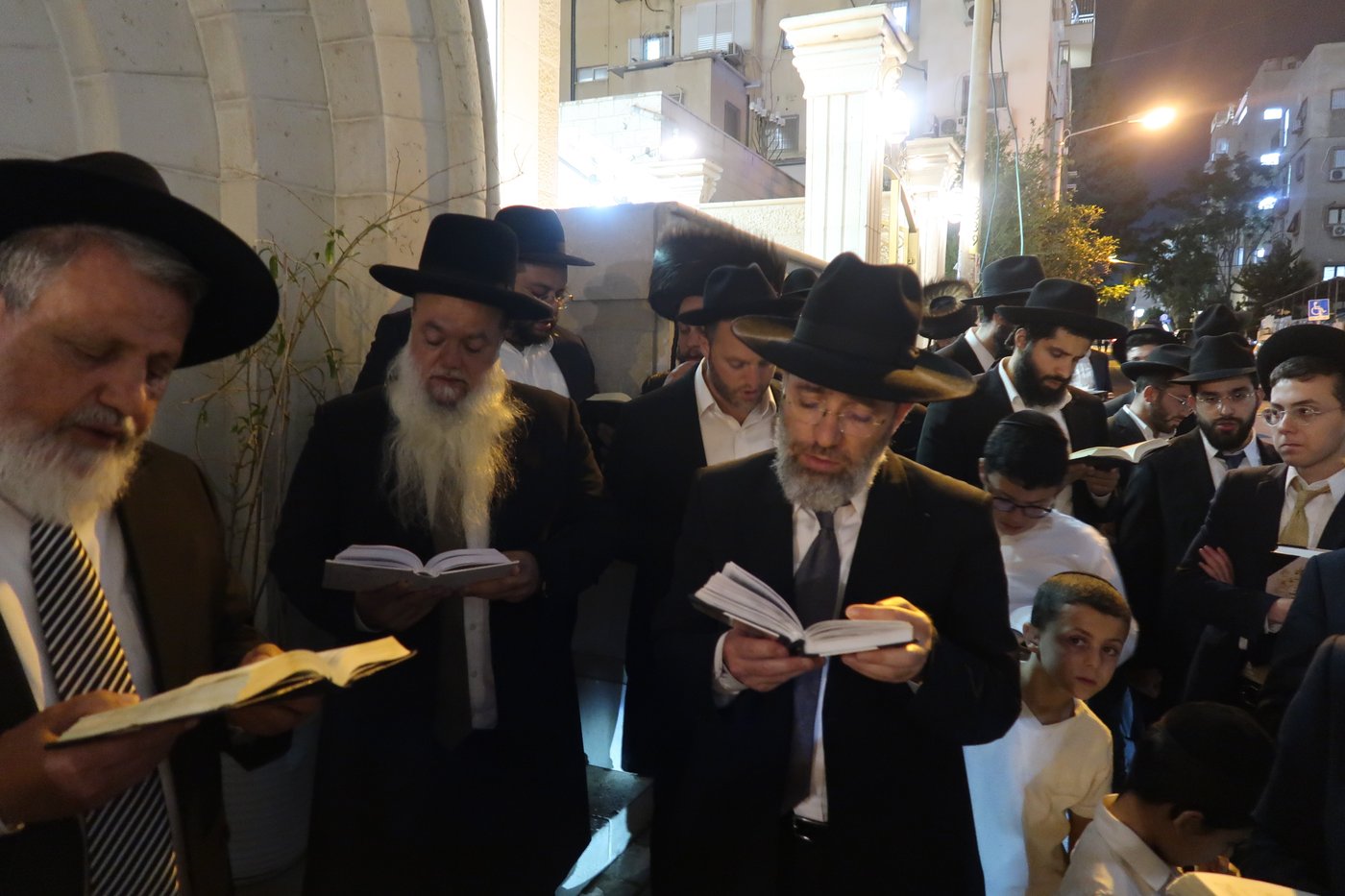 הגר"י כהן בקידוש לבנה