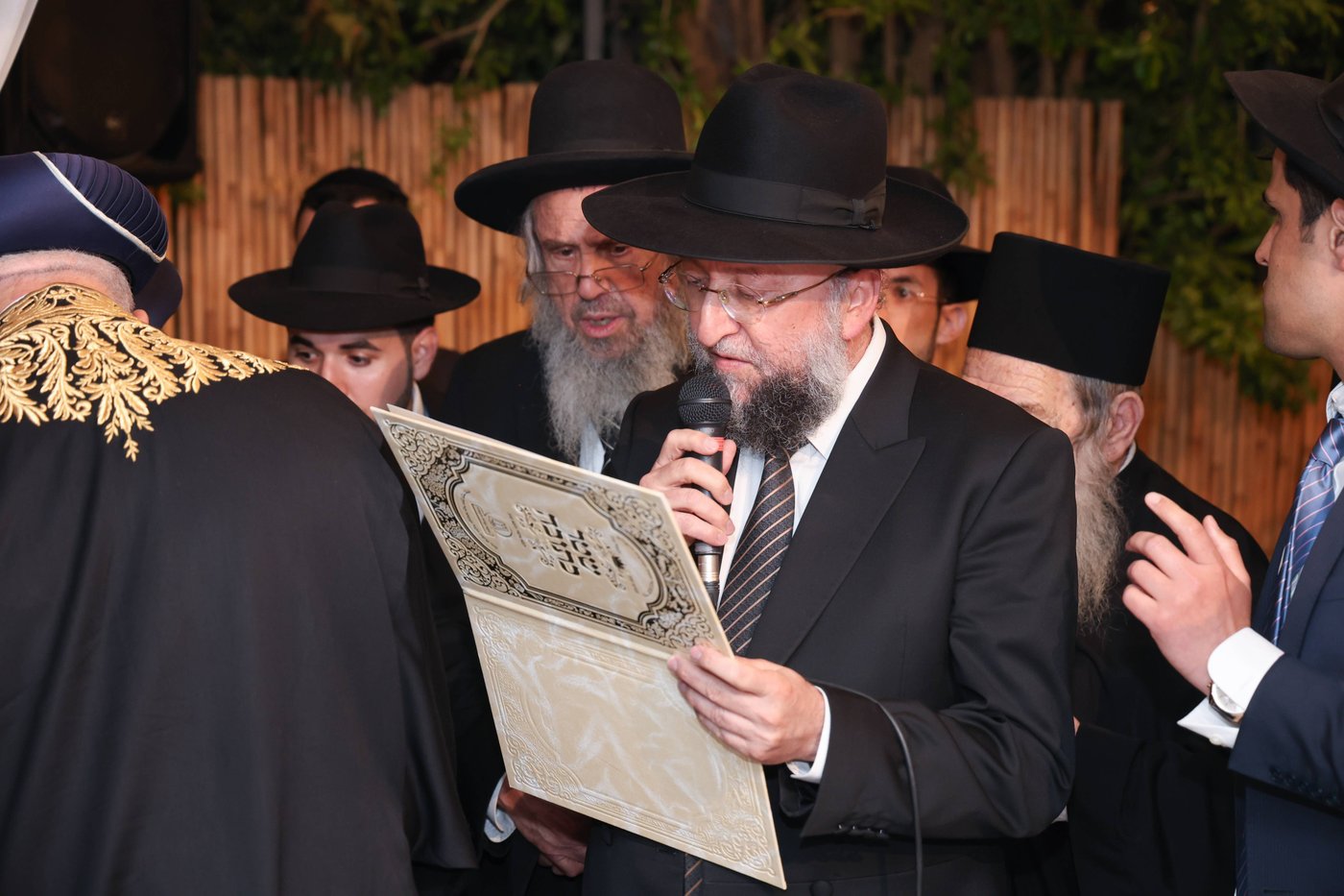 נישואי נכדתם המשותפת של הגר"י יוסף והגרש"מ עמאר