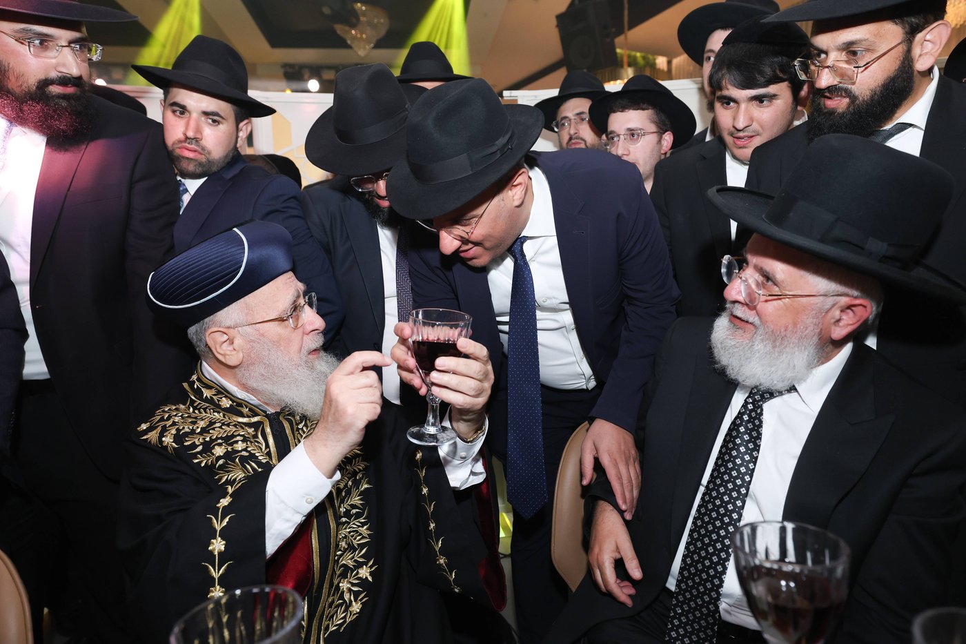 נישואי נכדתם המשותפת של הגר"י יוסף והגרש"מ עמאר