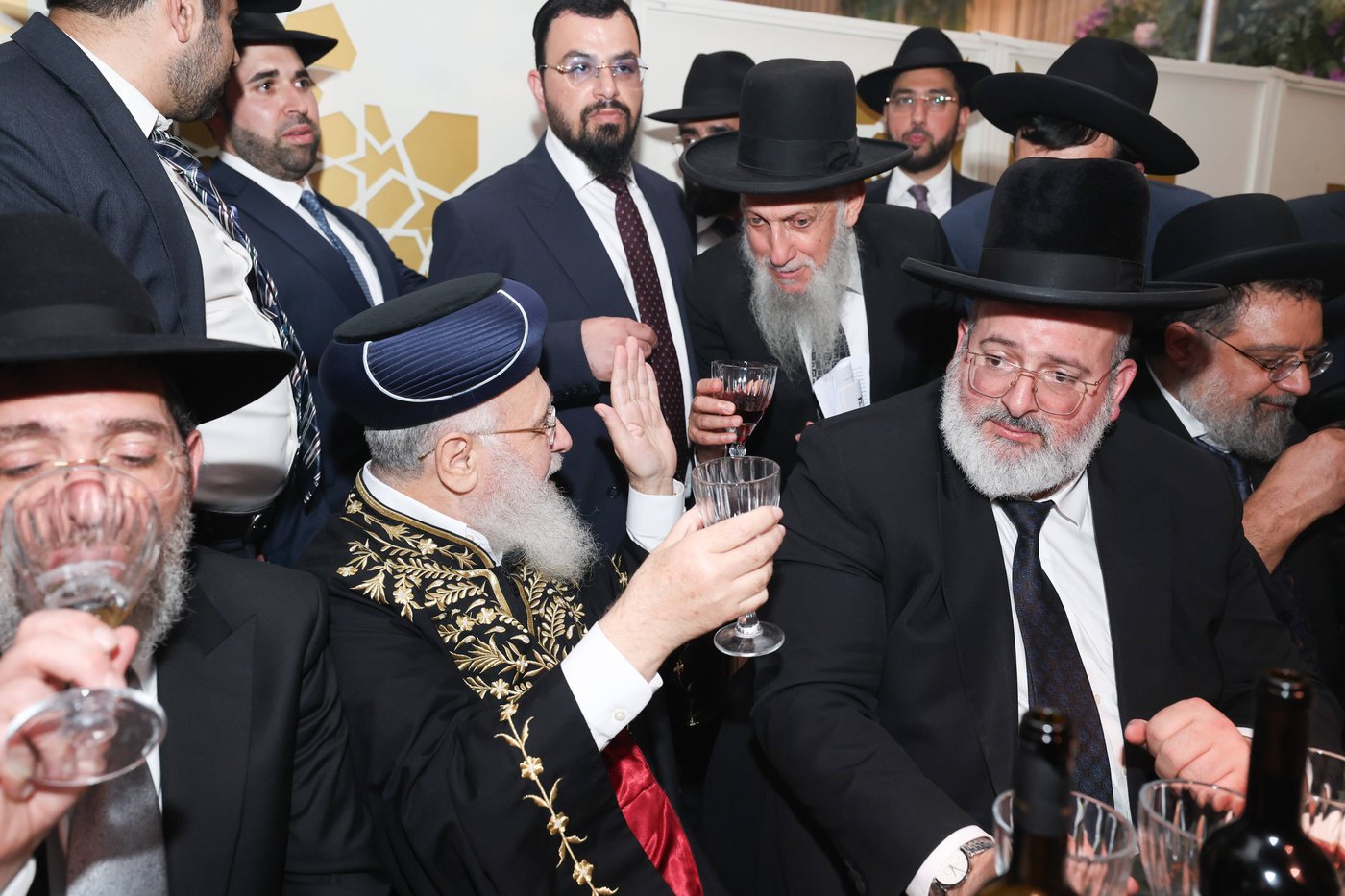נישואי נכדתם המשותפת של הגר"י יוסף והגרש"מ עמאר