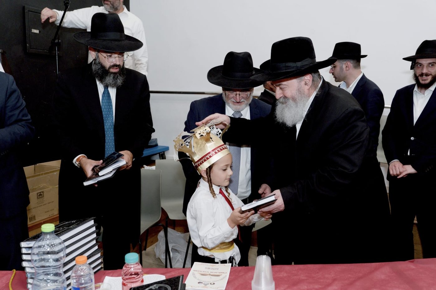 מסיבת חומש בתלמוד תורה ״חזון מאיר ובית ישראל״ 
