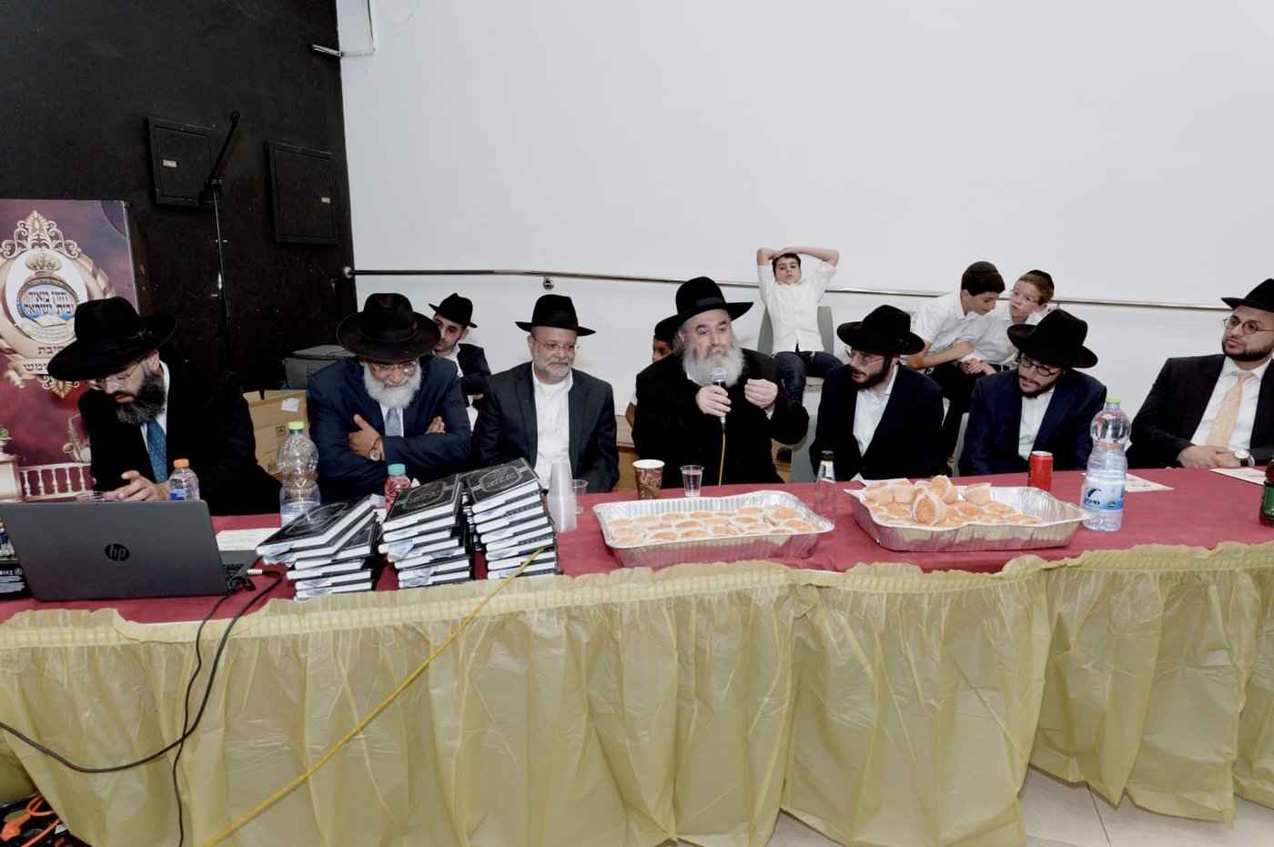 מסיבת חומש בתלמוד תורה ״חזון מאיר ובית ישראל״ 