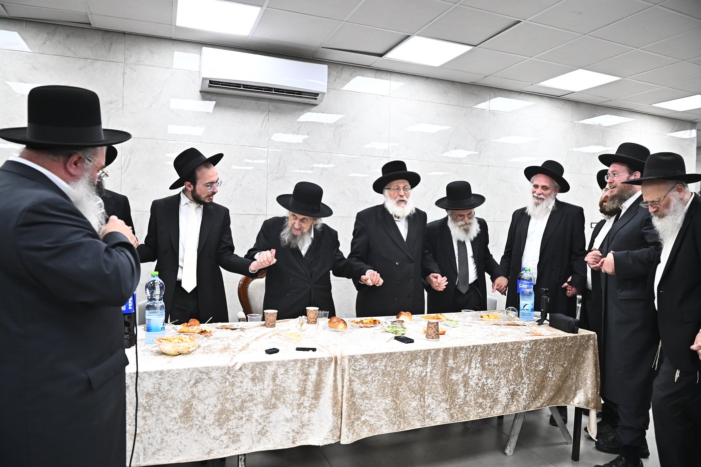 שבע ברכות לנין הגר"ד לנדו