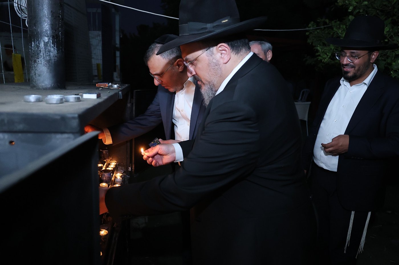 בציון הצדיק בעג'ור
