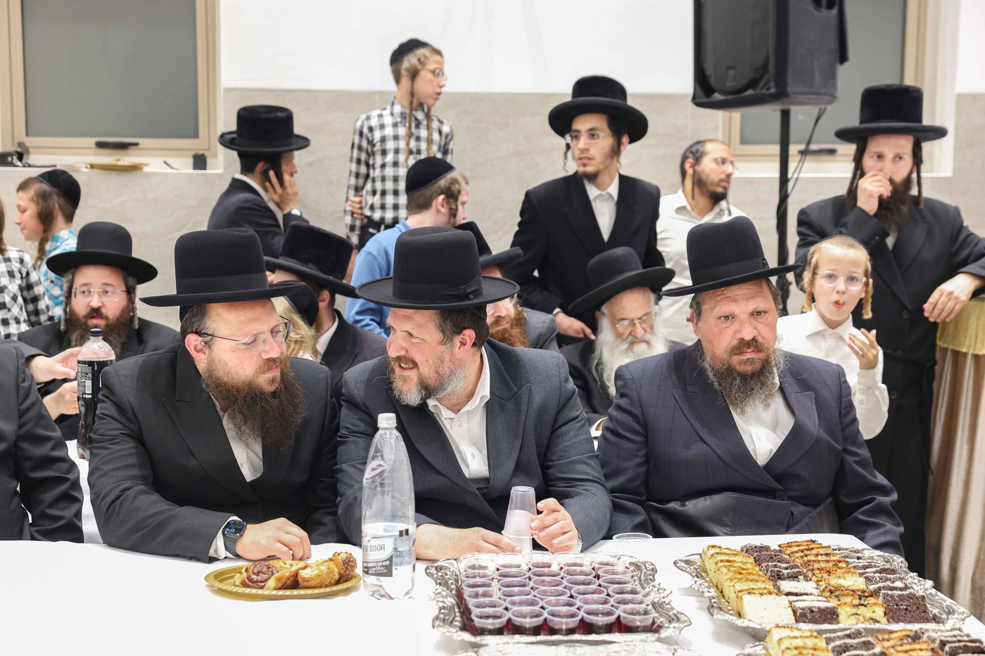 קביעת מזוזה ופתיחת השערים בערלוי בית שמש