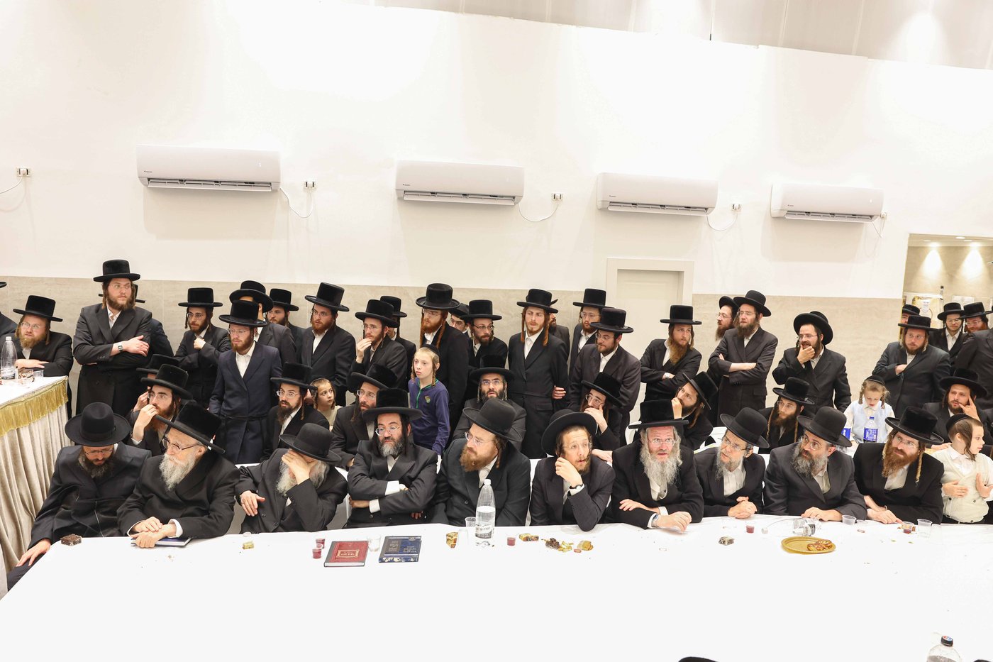 קביעת מזוזה ופתיחת השערים בערלוי בית שמש