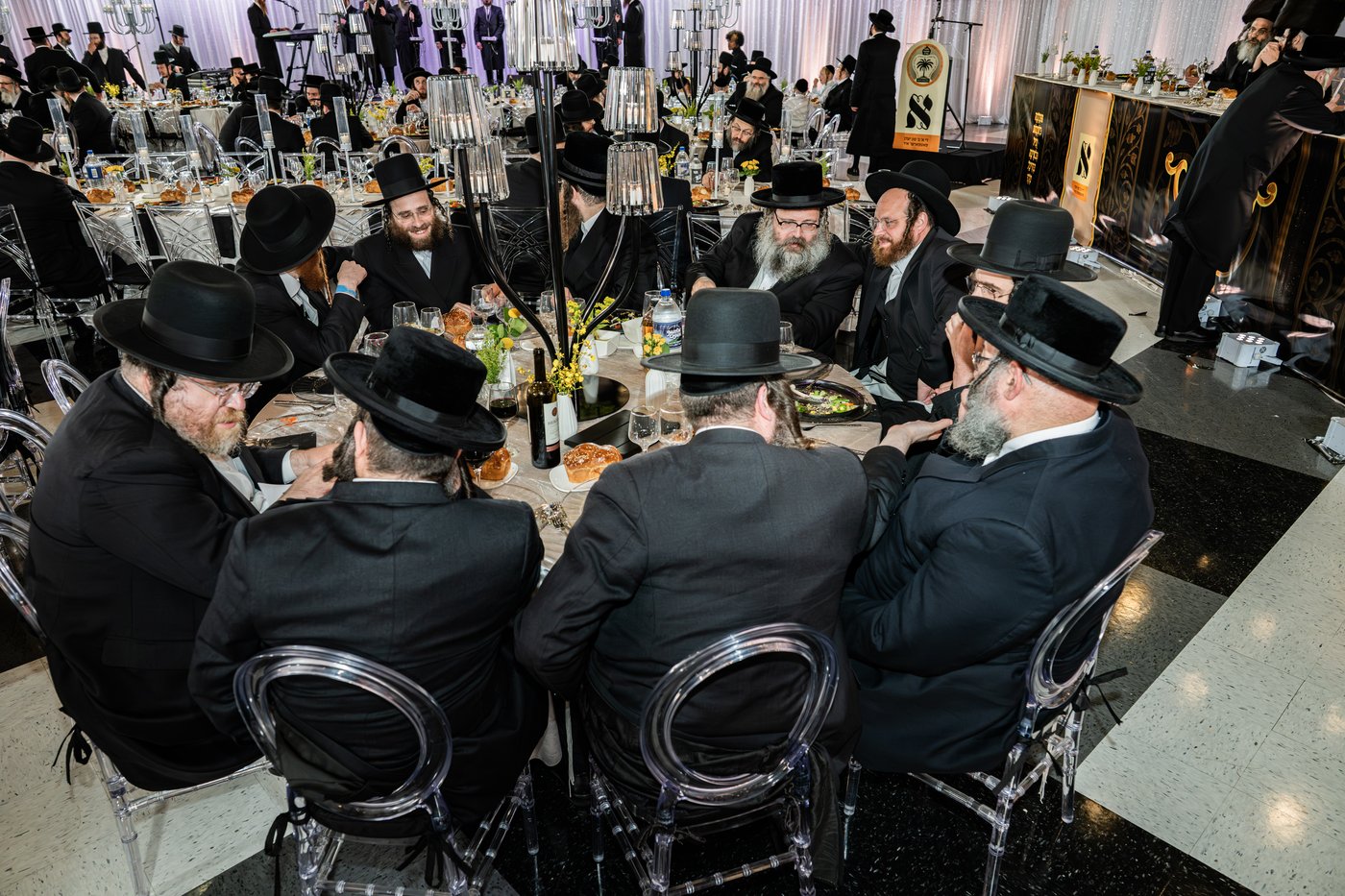 מסיבת שבע הברכות בסאטמר לכבודו של ר' חיים שלמה פישר