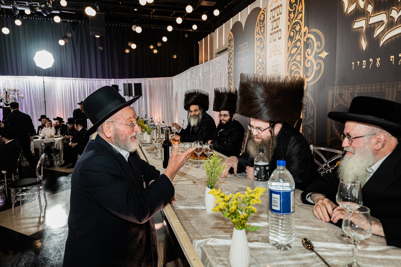 מסיבת שבע הברכות בסאטמר לכבודו של ר' חיים שלמה פישר