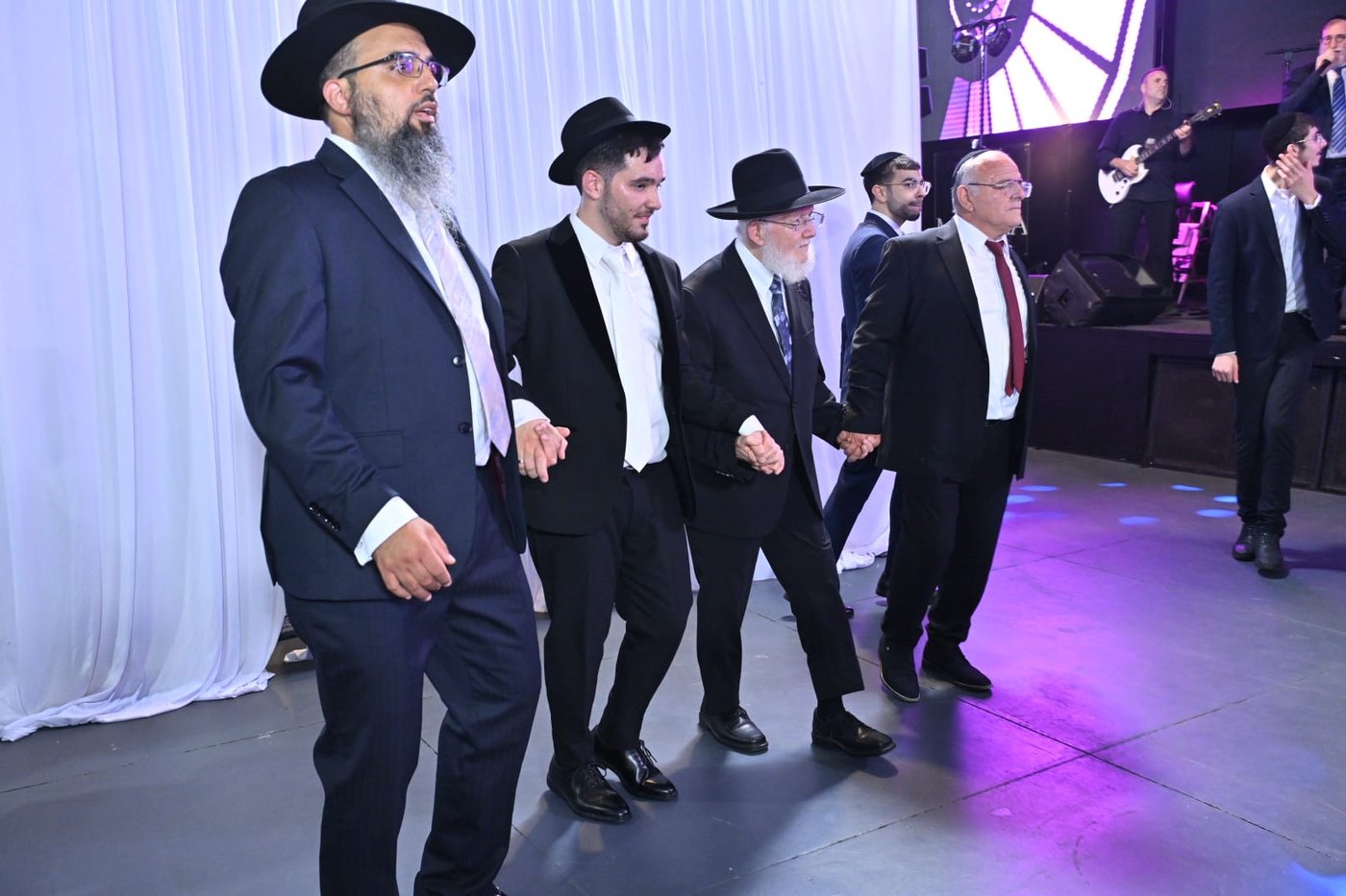 שמחת נישואי נכדת הגר"צ מאזוז