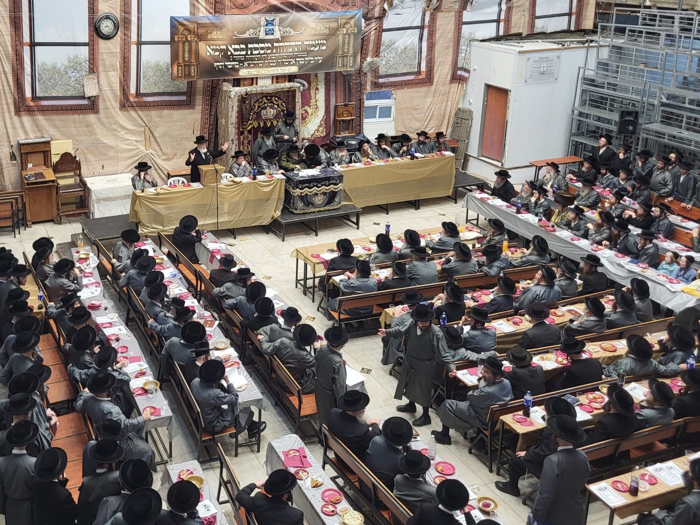 התחלת מסכת בבא קמא בתולדות אברהם יצחק 