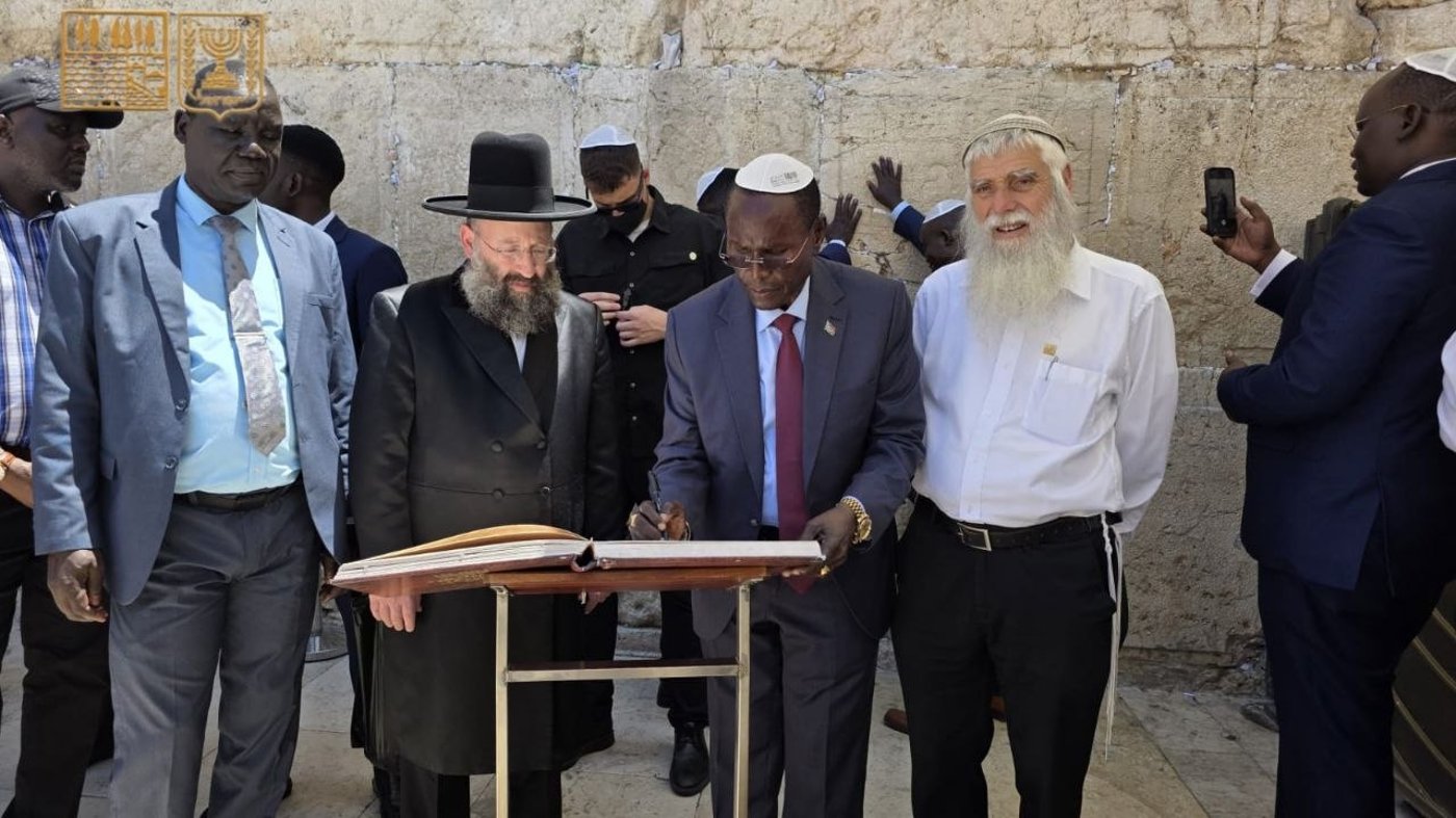 הח"כ שסיים ש"ס וזכה להקדשה | 'זיידל'ע' עם כל התמונות, הנייעס והחשיפות של השבוע
