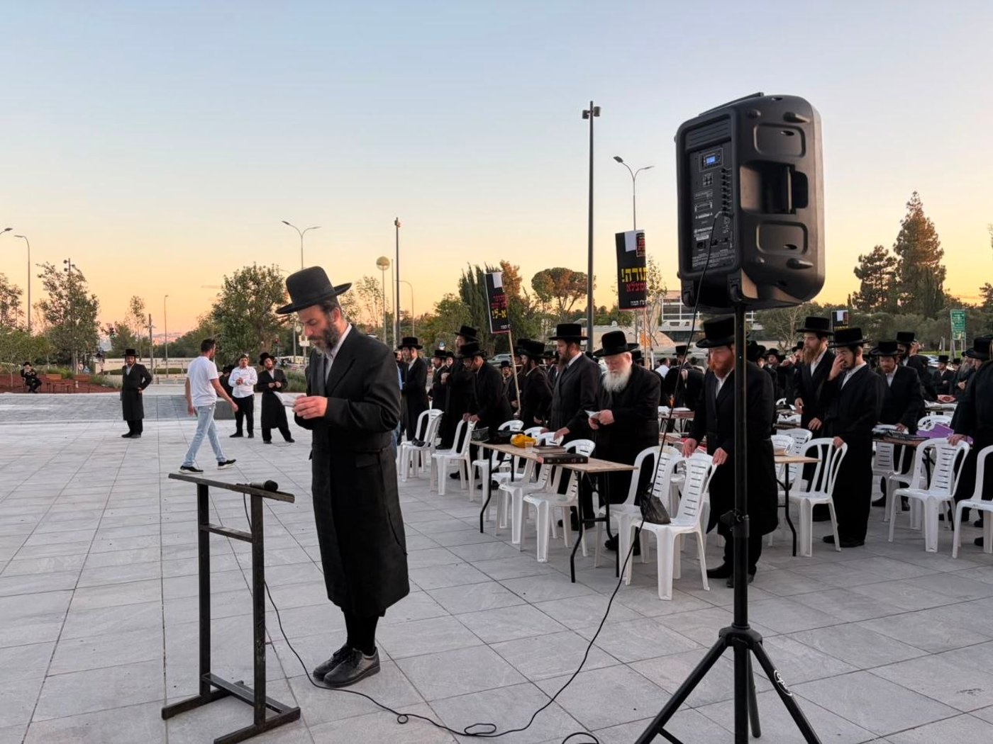 הח"כ שסיים ש"ס וזכה להקדשה | 'זיידל'ע' עם כל התמונות, הנייעס והחשיפות של השבוע